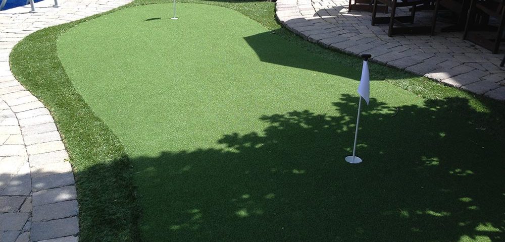 perfect backyard putting green for your home