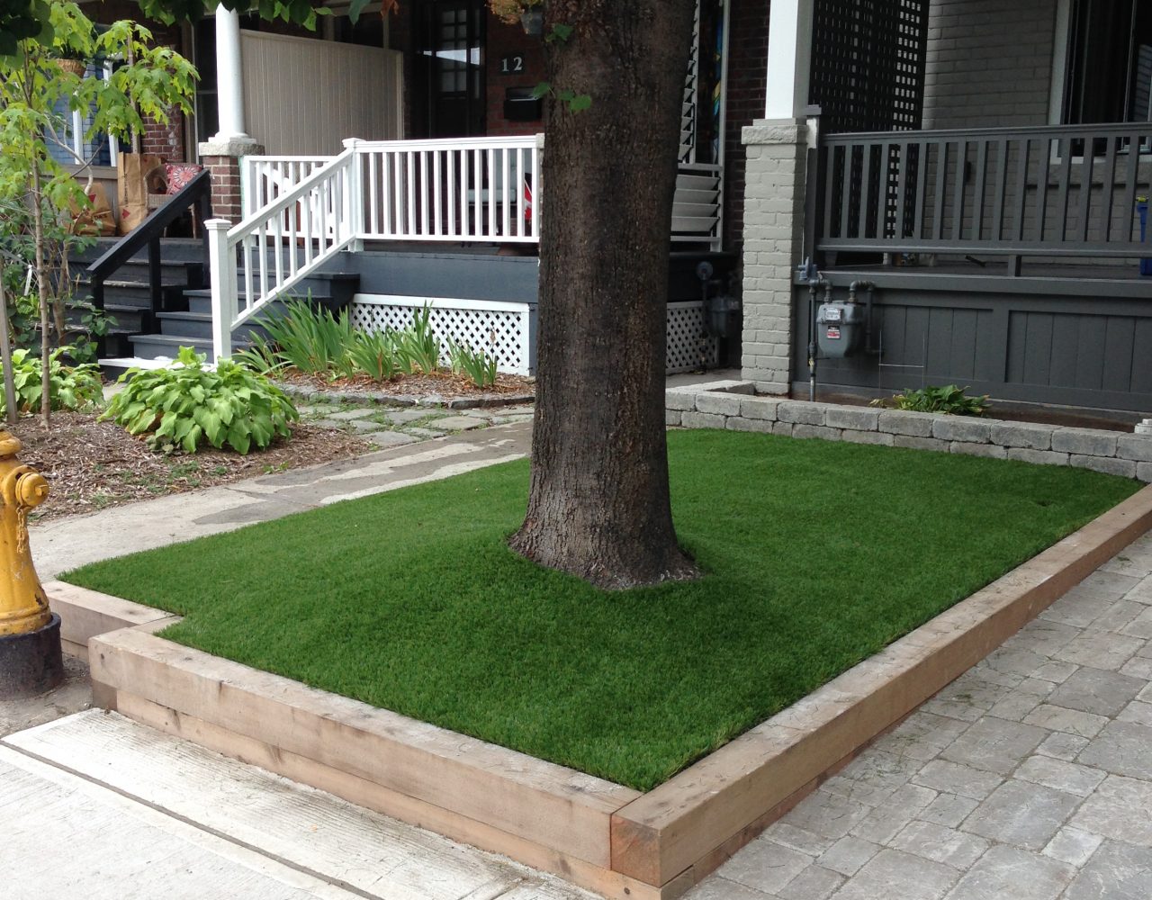 Great solutions for small areas under trees